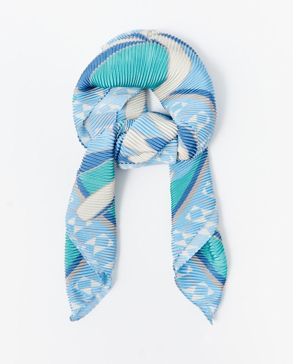 Scarve and foulard