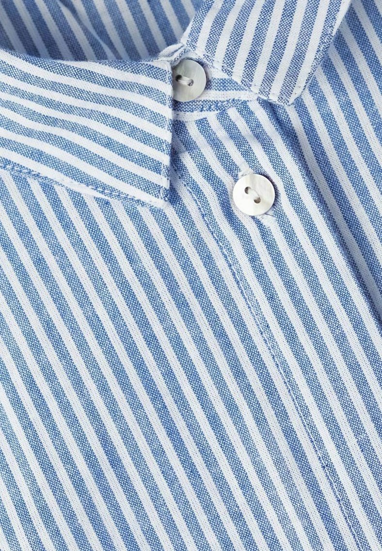 Button-down blouse