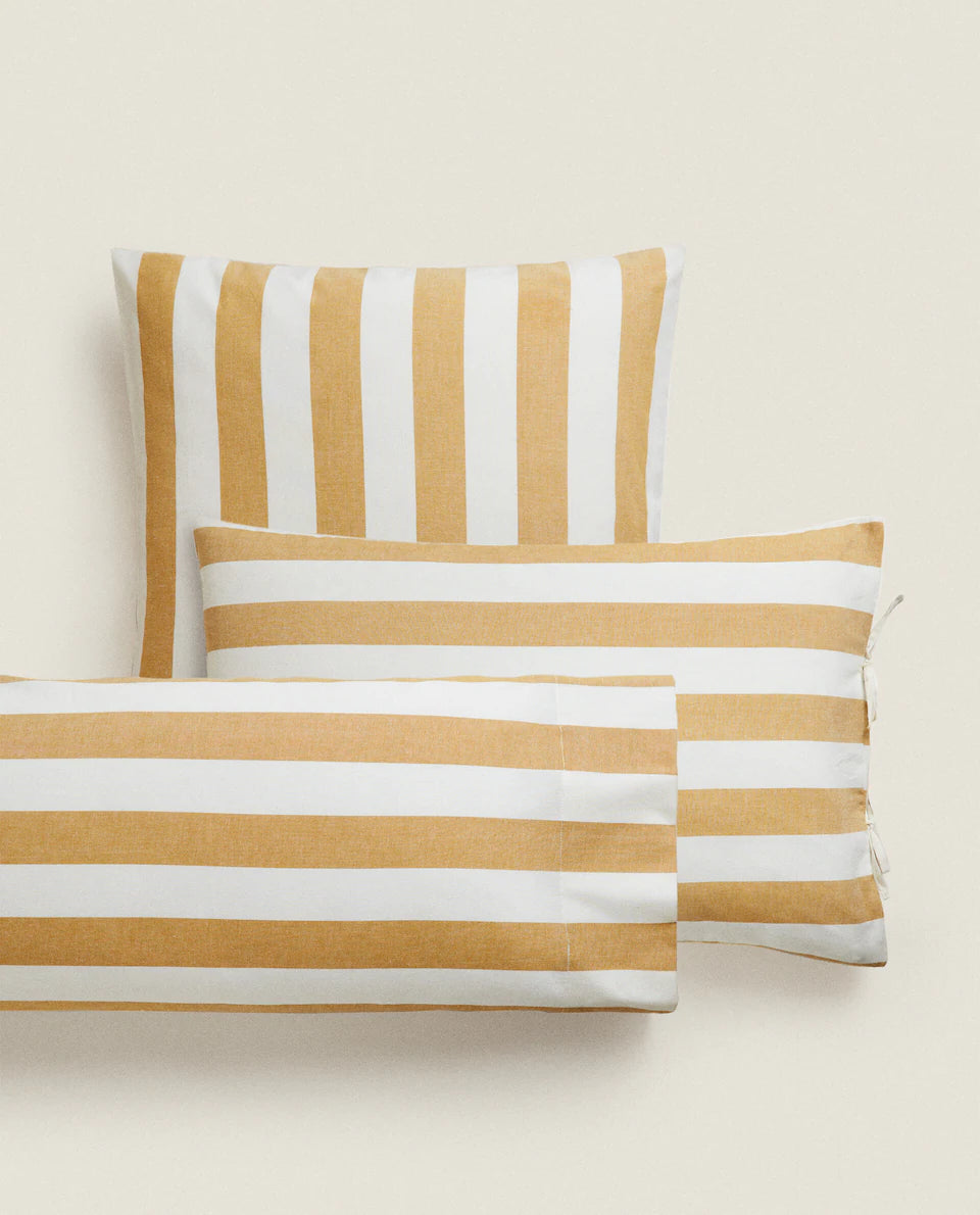 STRIPED PILLOWCASE