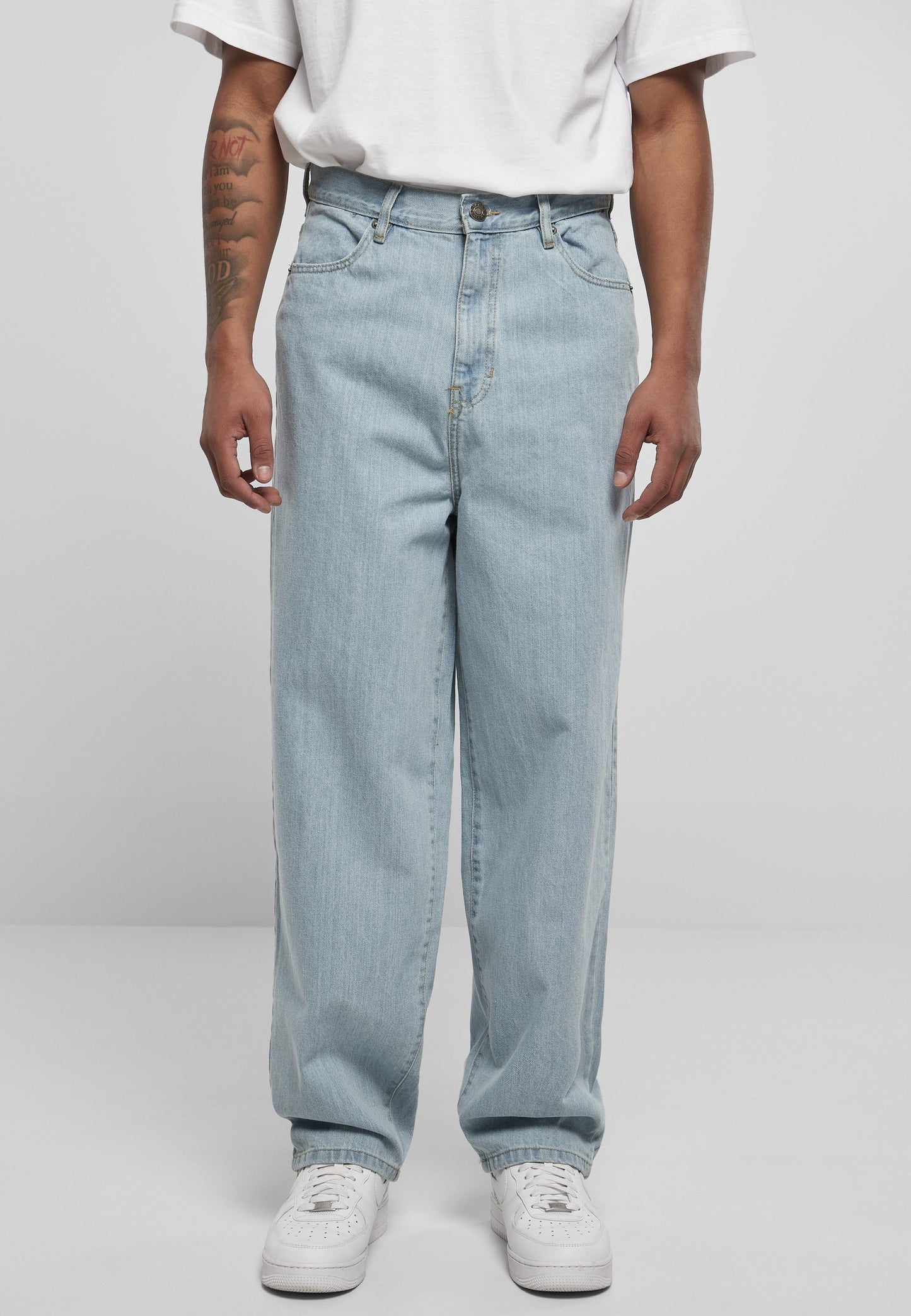 Relaxed fit jeans