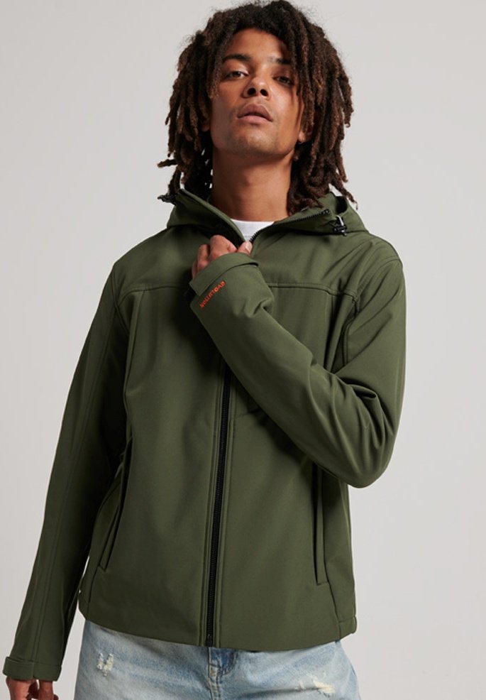 Outdoor jacket