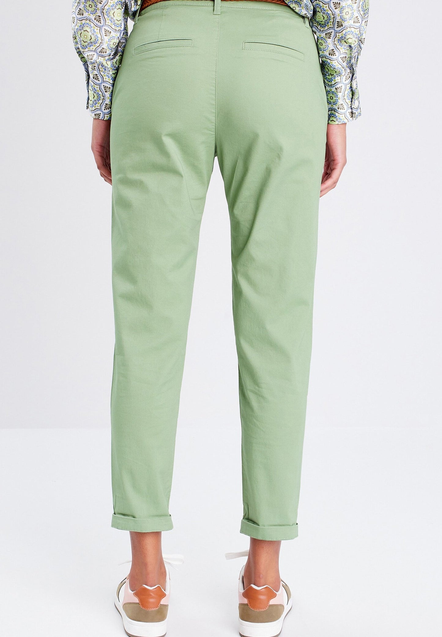 Chinos