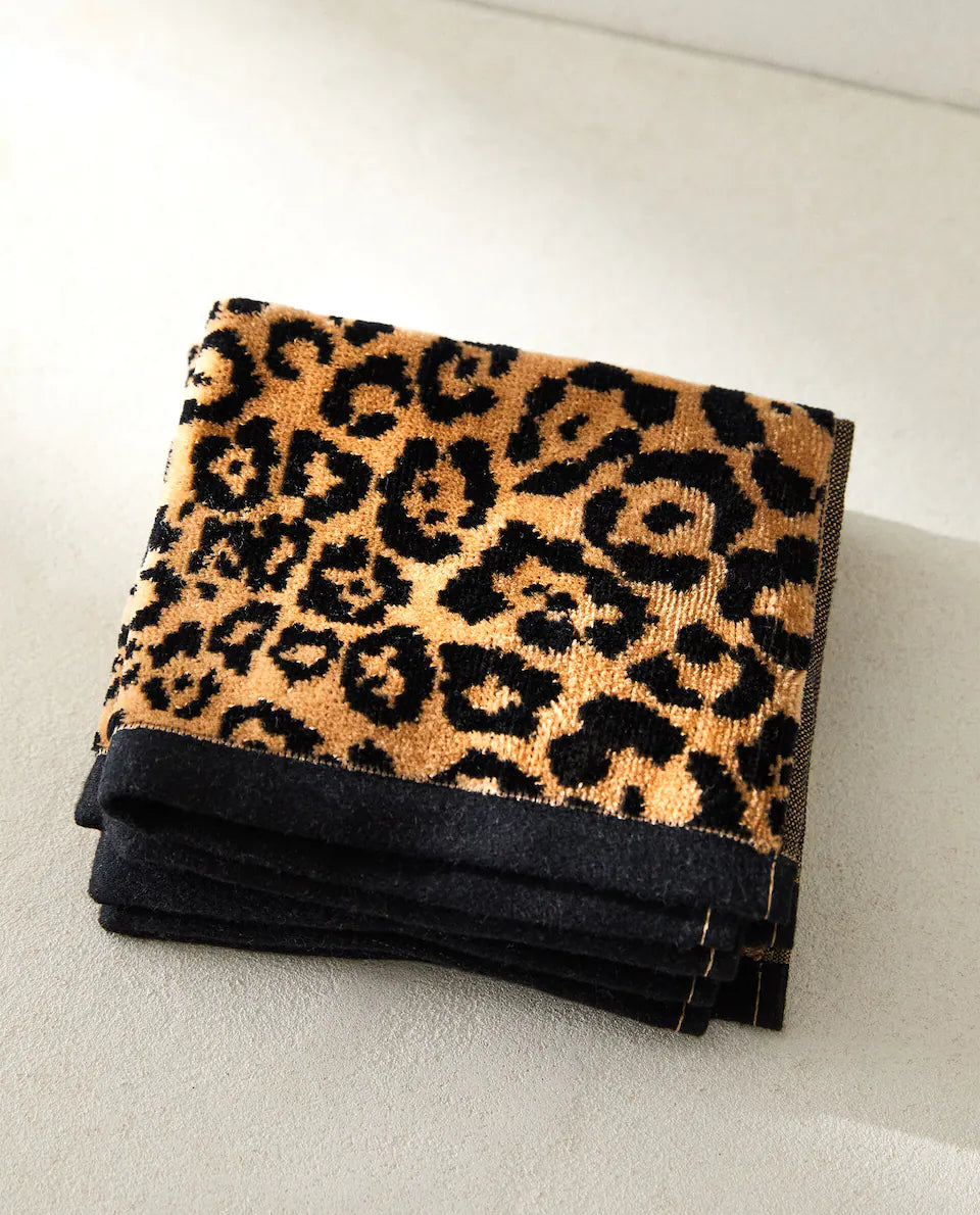 LEOPARD VELOUR TOWELS