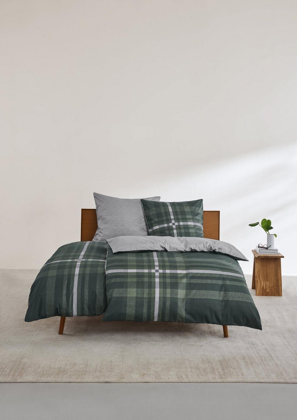 S. Oliver // Bed linen with check details