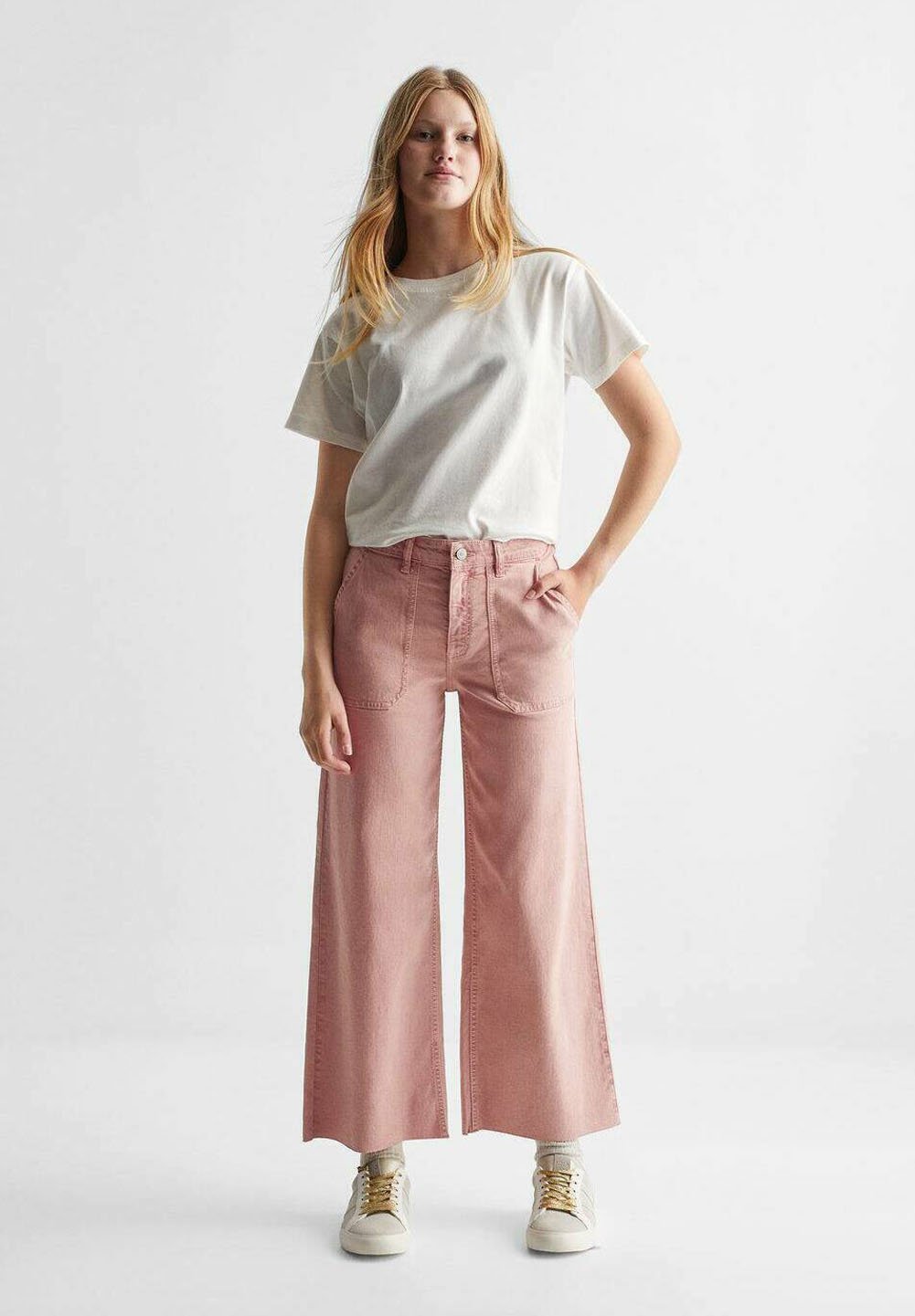 UTILITY - Flared Jeans