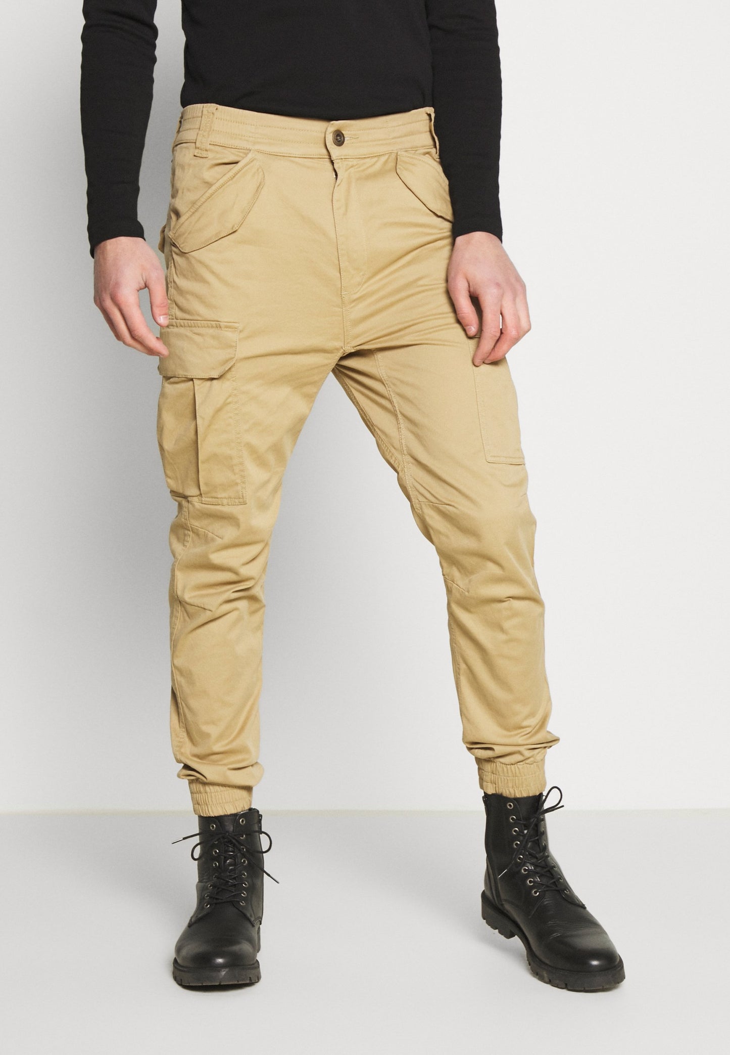 AIRMAN - Cargo trousers