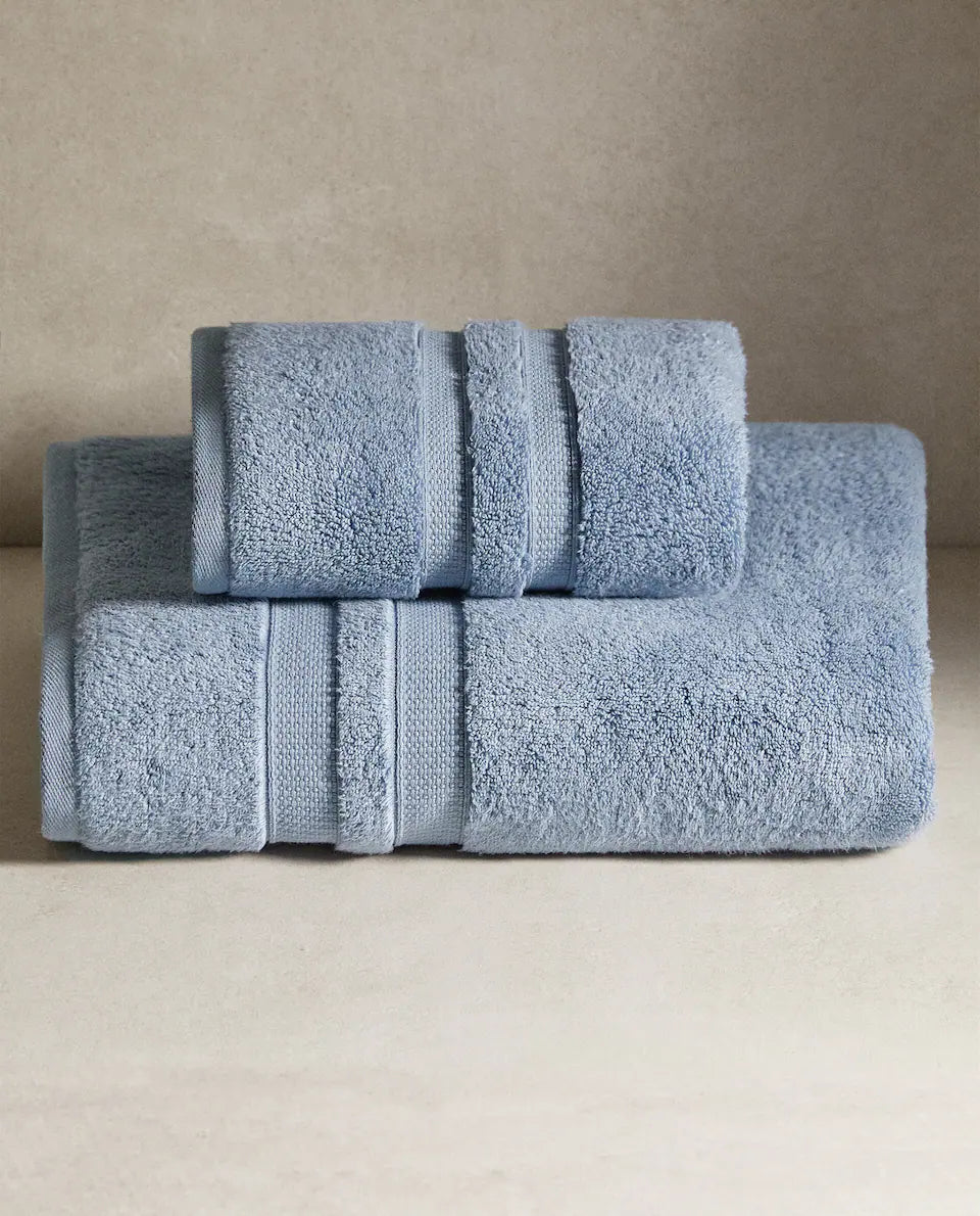 SOFT TOWEL WITH DOUBLE BORDER