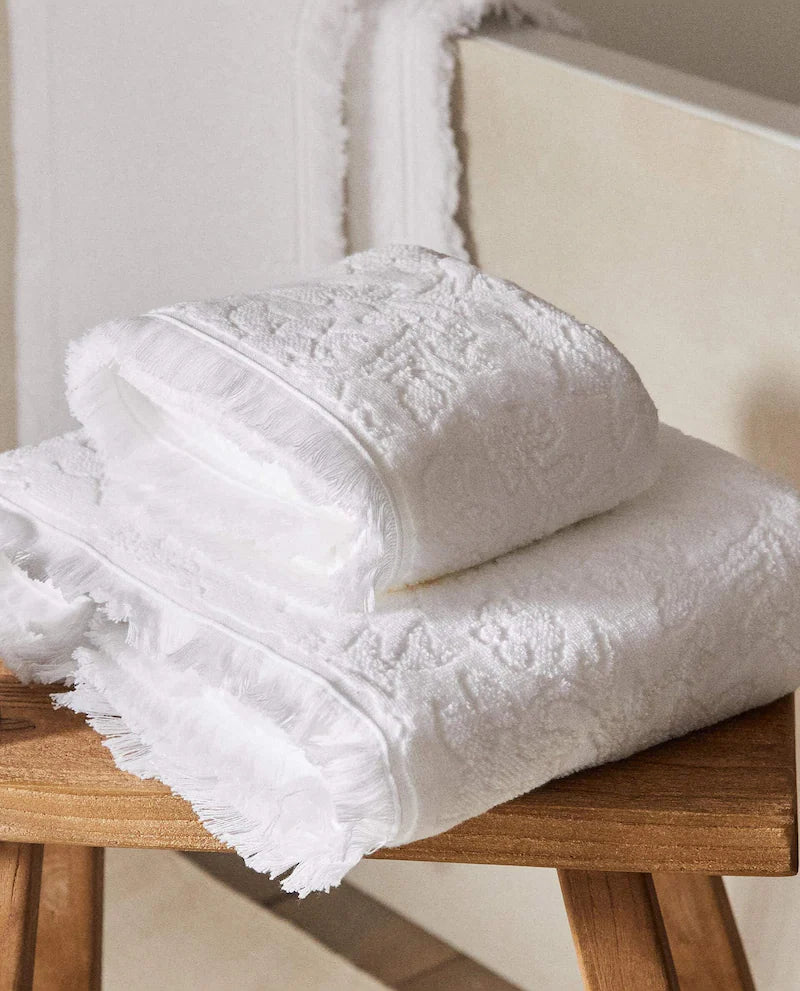 FLORAL COTTON TOWEL