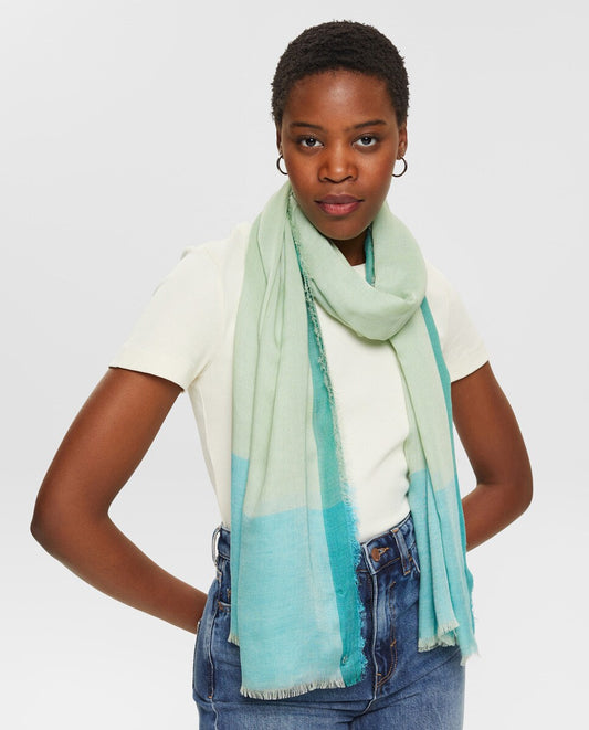 Scarve and foulard