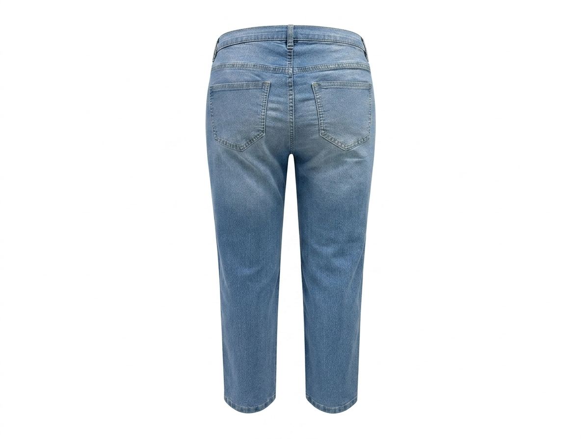 STRAIGHT JEANS