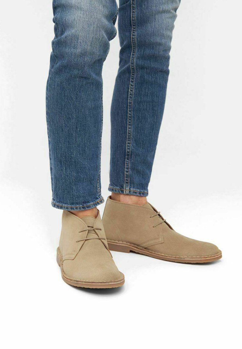 lace-up ankle boots