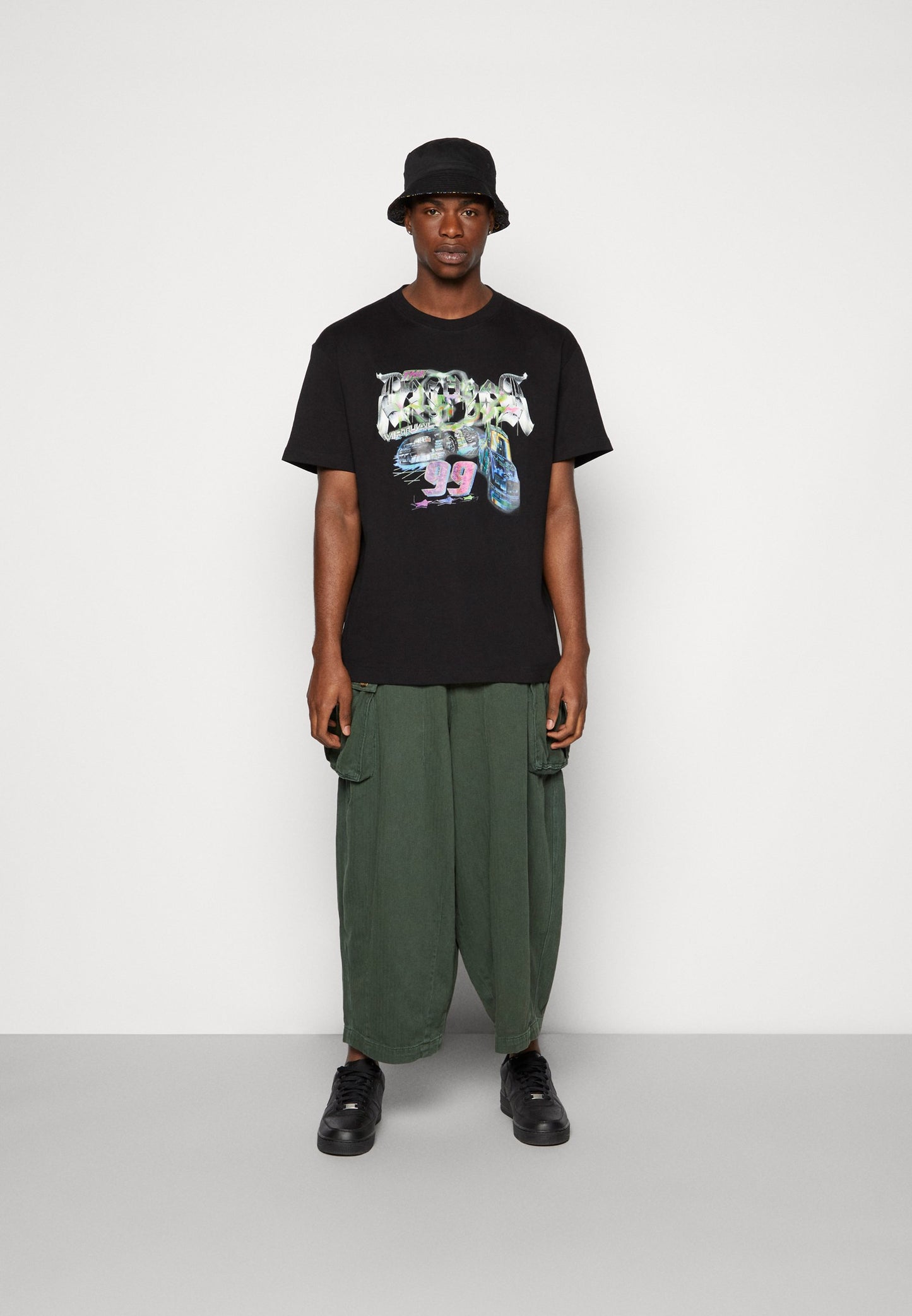 BALLOON PARACHUTE PANTS - Cargo trousers