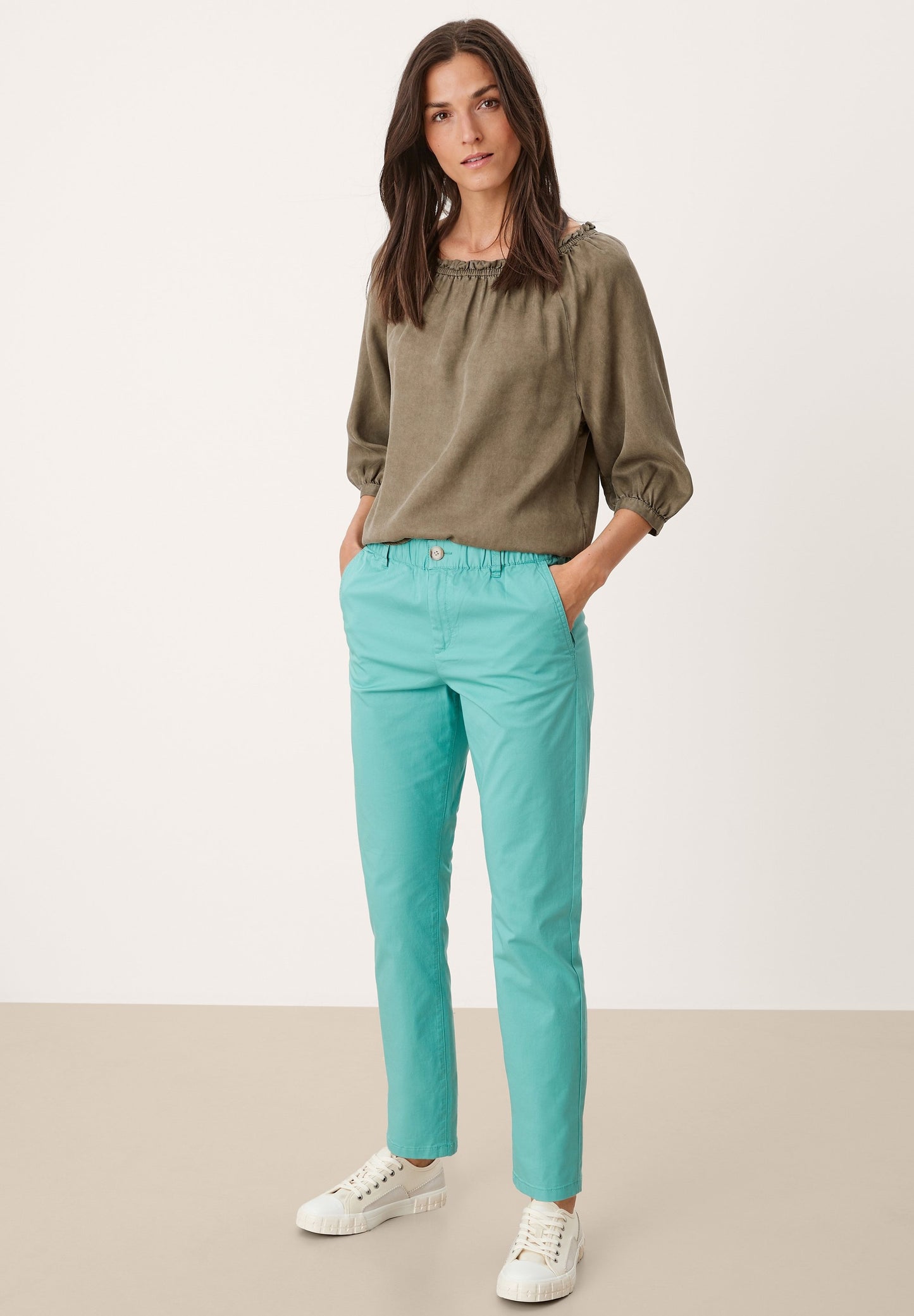 Chinos