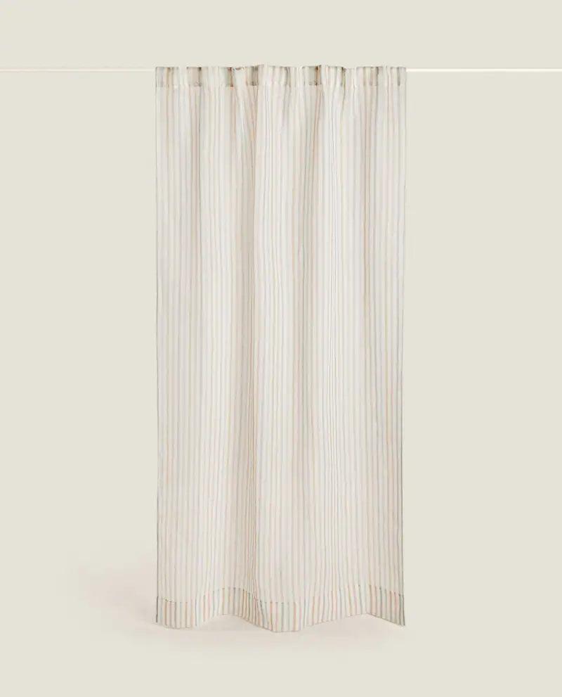MULTICOLORED STRIPED CURTAIN