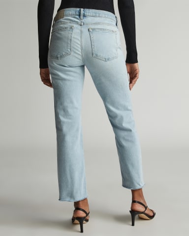 Low-Rise Shortie Jean