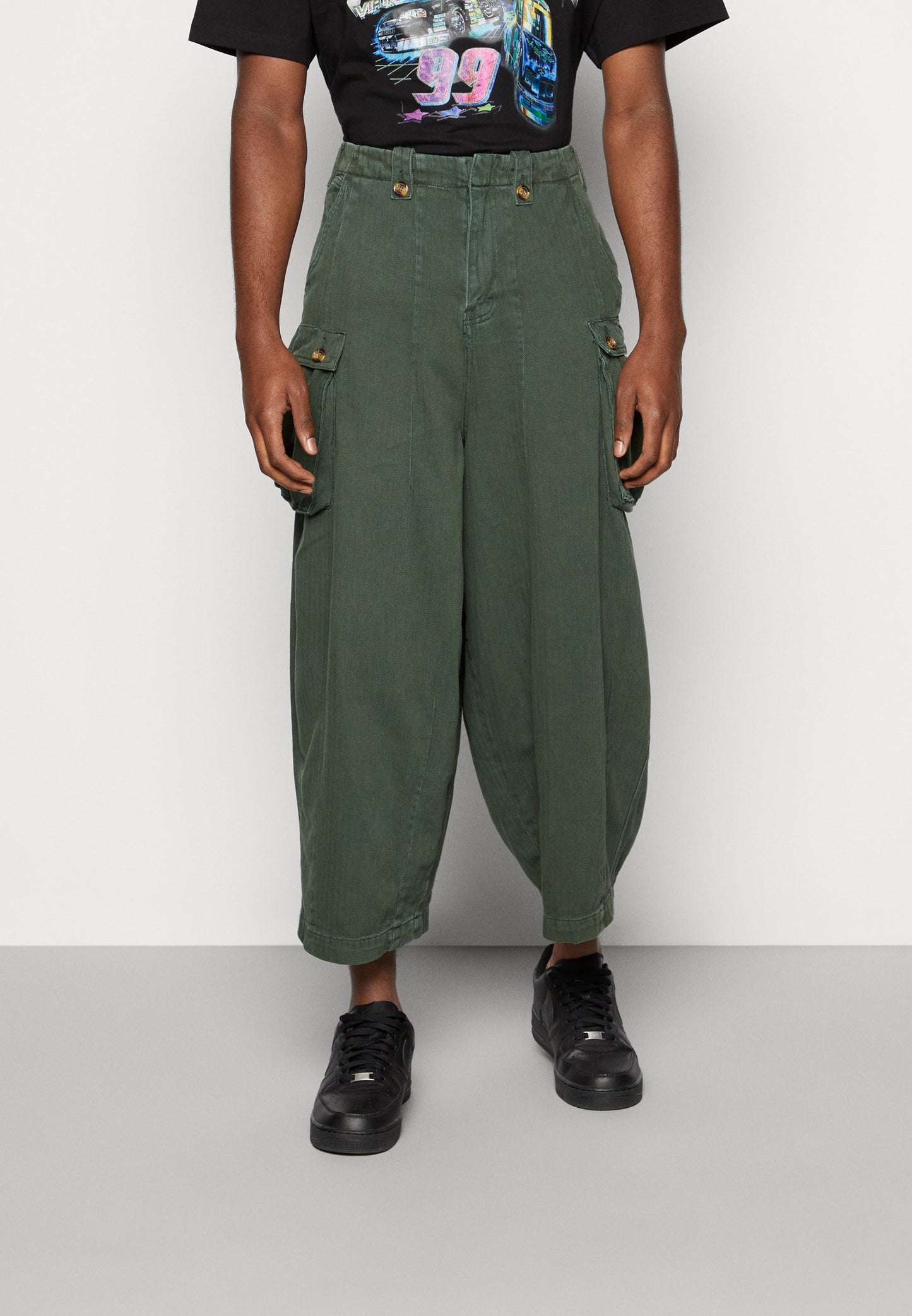 BALLOON PARACHUTE PANTS - Cargo trousers