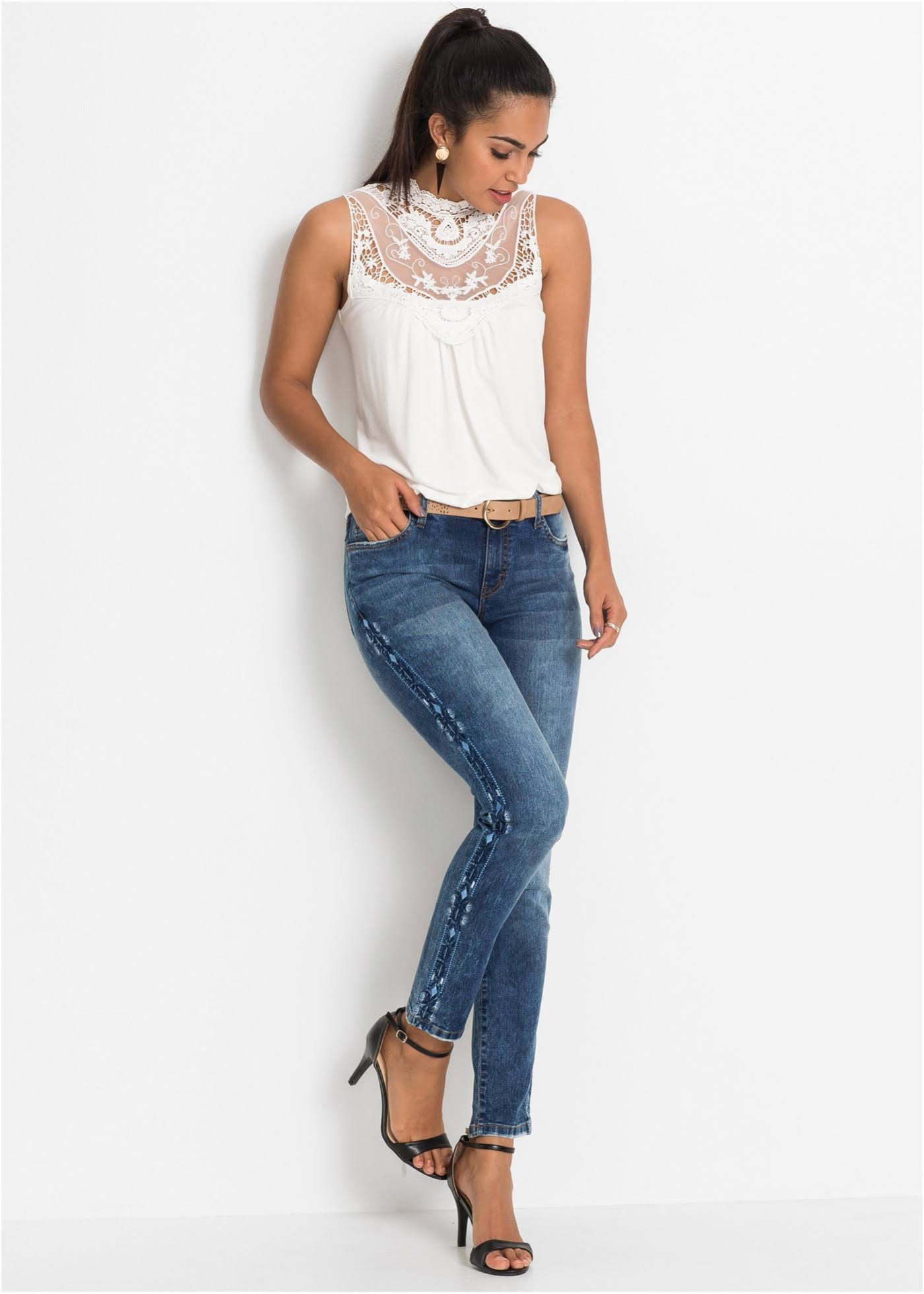 Embroidered Piped Jeans