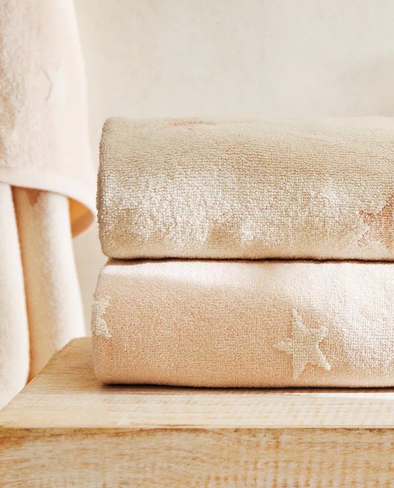 JACQUARD STAR TOWEL